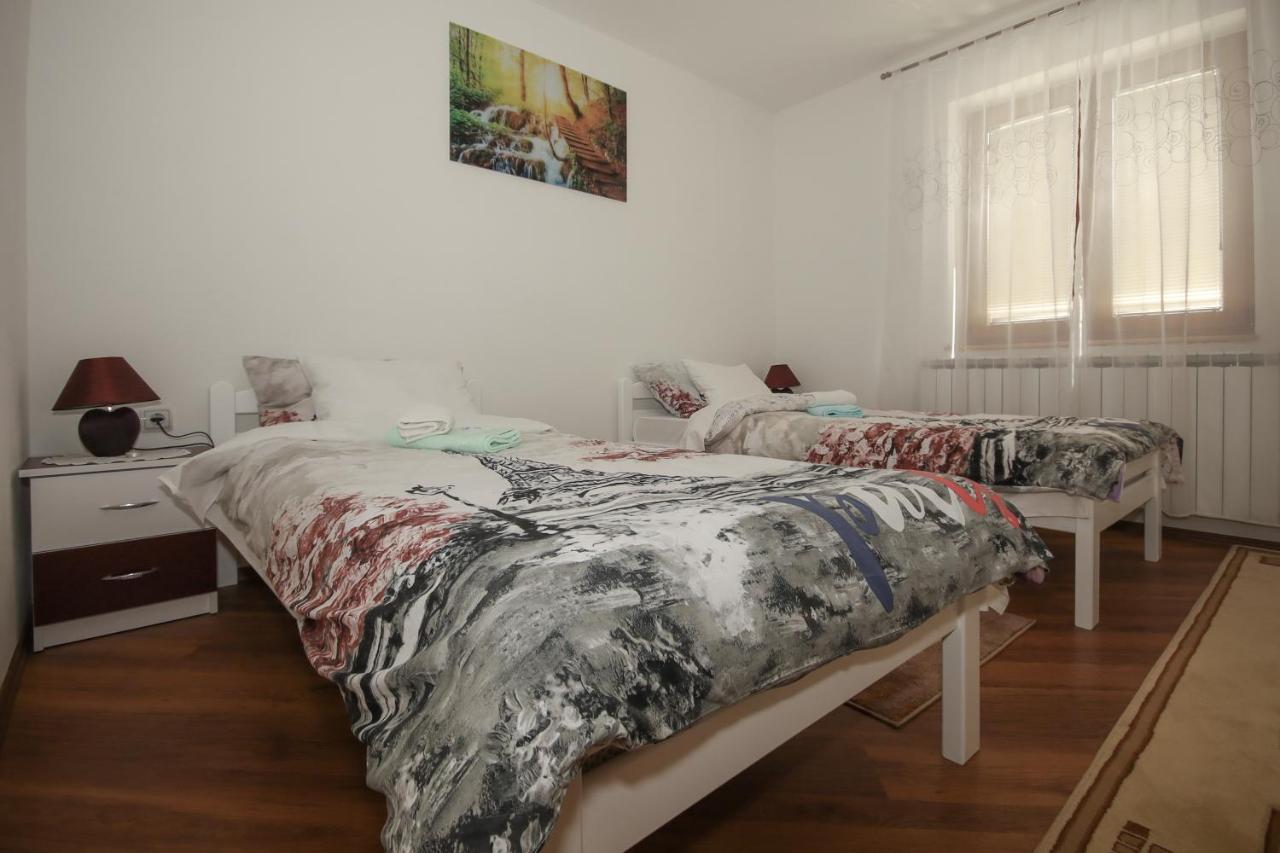 Apartman Lucija & Luka Otočac Exterior foto